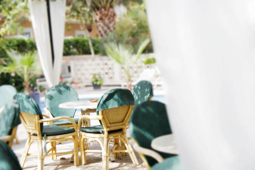 **  Hotel Morlans Villa Ana Peguera Spain